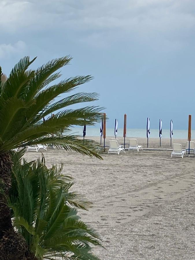 Lira Beach Studio Mamaia Extérieur photo